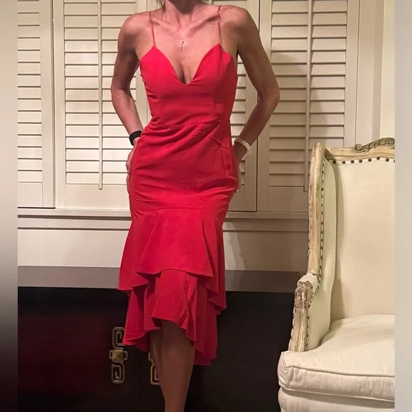 Alice + Olivia | Dresses | Alice Olivia Red Plunge Midi Dress